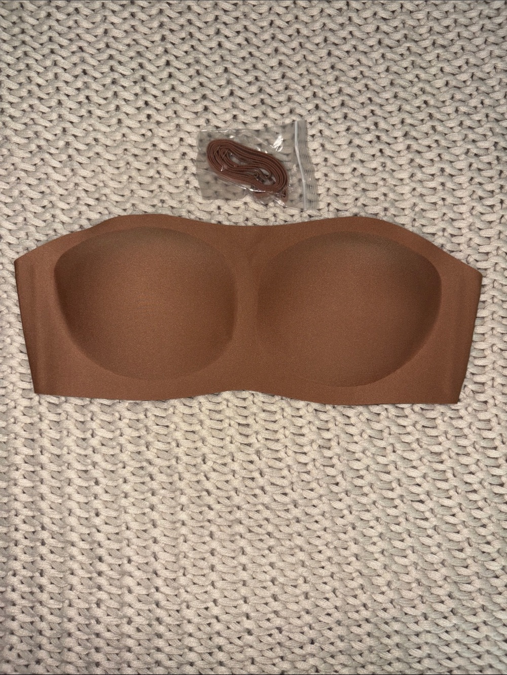 VertVie - Strapless Adhesive Bandeau Bra in Coffee